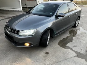 VW Jetta 1.6 TDI BLUEMOTION, снимка 2