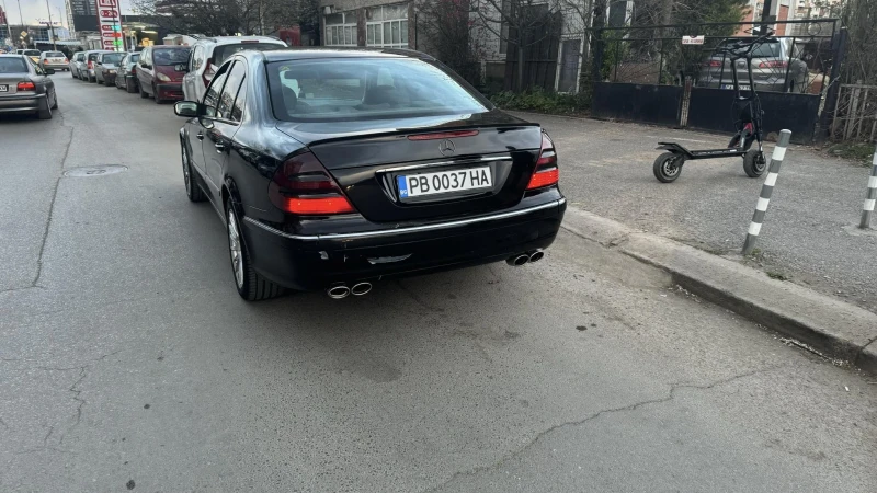 Mercedes-Benz E 500 Lpg, снимка 9 - Автомобили и джипове - 47282002