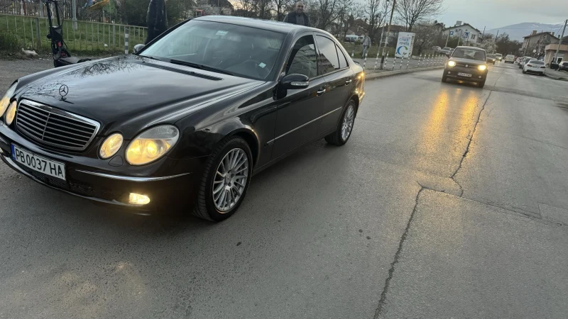 Mercedes-Benz E 500 Lpg, снимка 8 - Автомобили и джипове - 49511429