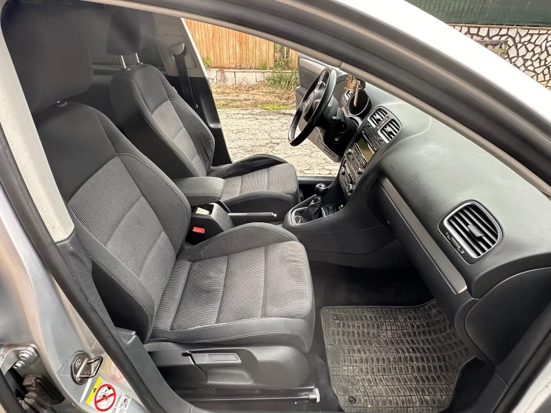 VW Golf, снимка 14 - Автомобили и джипове - 47485046