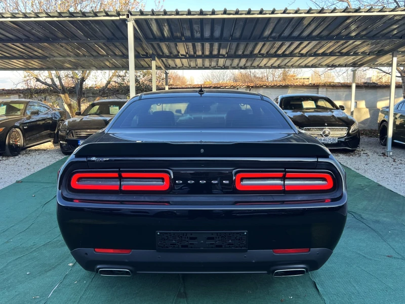 Dodge Challenger SXT, снимка 6 - Автомобили и джипове - 48139801