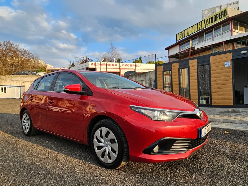 Toyota Auris 1.4D4D, снимка 5 - Автомобили и джипове - 49098786