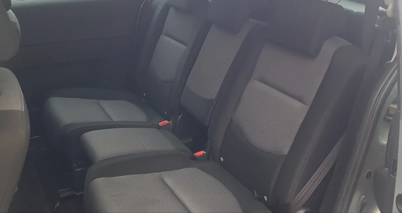 Mazda 5 2, 0i 145ps 7 местен ксенон пдгрев на седалки, снимка 7 - Автомобили и джипове - 52905219