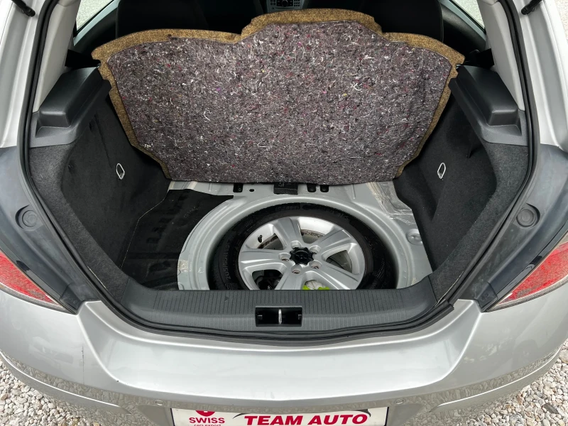 Opel Astra 1.8i SWISS EDITION 179000KM, снимка 15 - Автомобили и джипове - 52292633