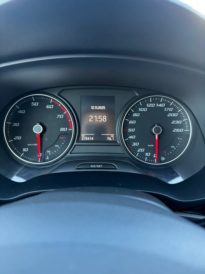 Seat Leon, снимка 12 - Автомобили и джипове - 52447685