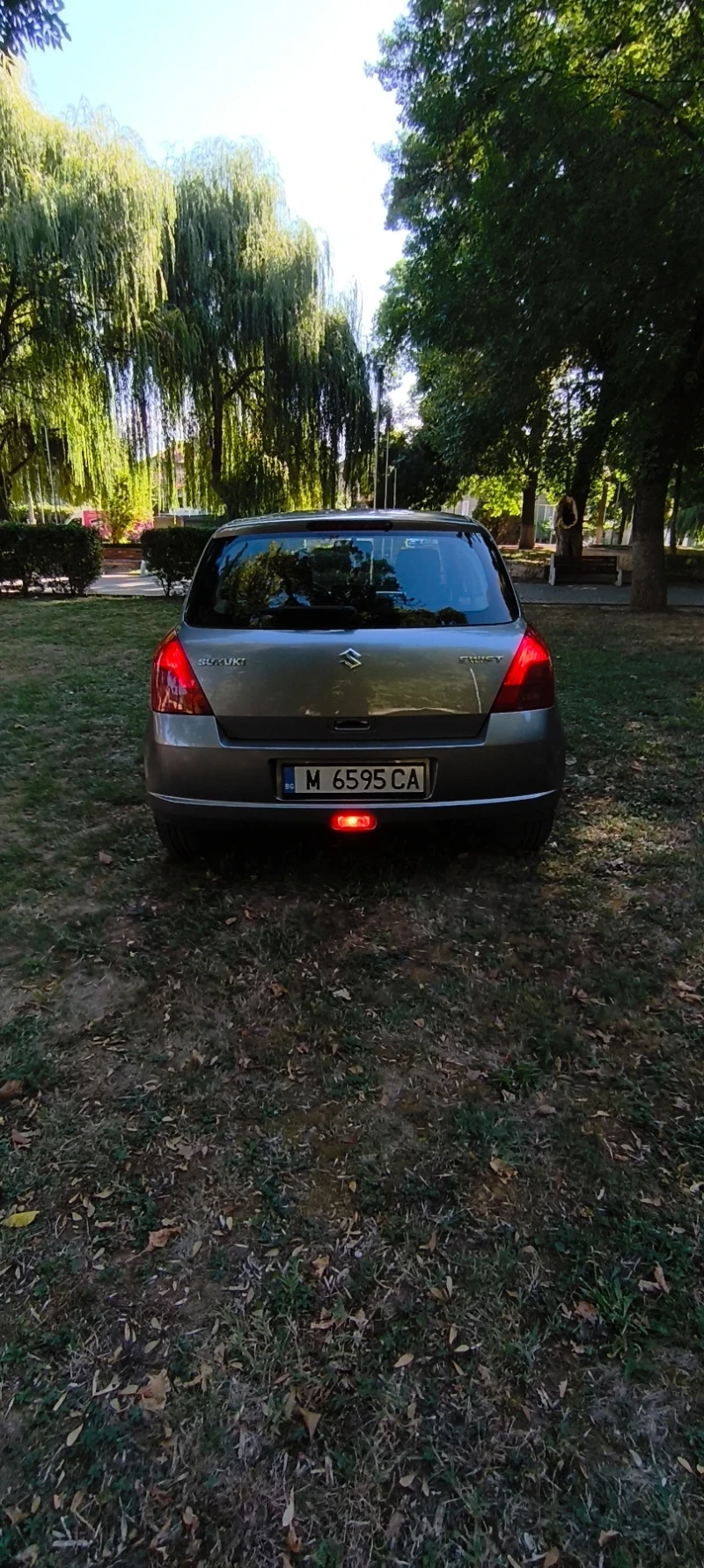 Suzuki Swift 1.3 68 k.с., снимка 6 - Автомобили и джипове - 52499505