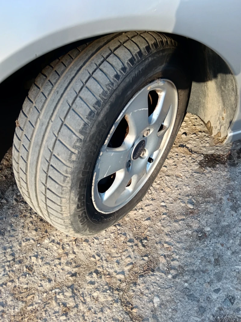 Ford Focus 1.8 турбо дизел, снимка 12 - Автомобили и джипове - 52750696