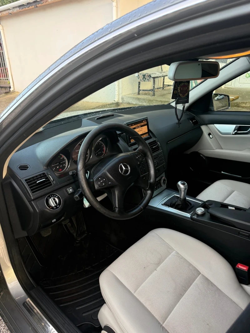 Mercedes-Benz C 200, снимка 8 - Автомобили и джипове - 52920509
