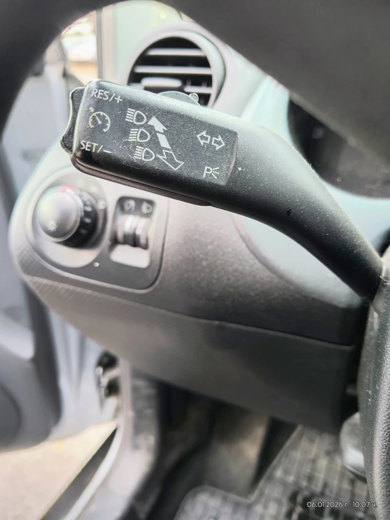 Seat Altea 1.6 mpi, снимка 6 - Автомобили и джипове - 52937253