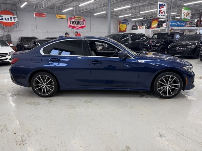 BMW 330 xDrive, снимка 4 - Автомобили и джипове - 53371305