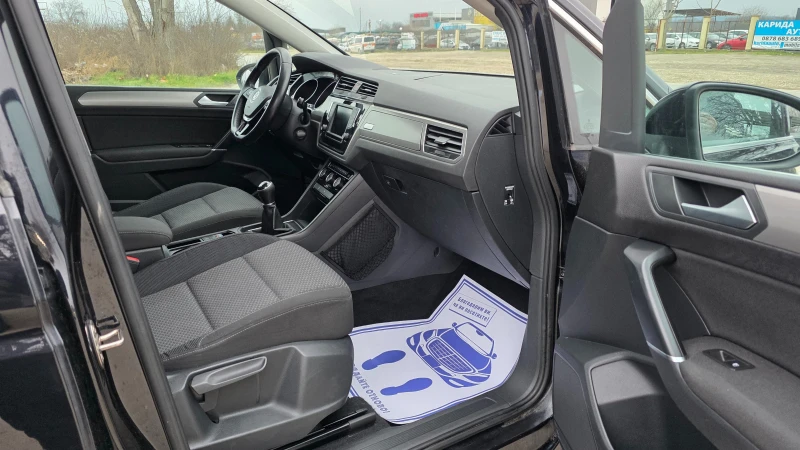 VW Touran KATO ЧИСТО НОВ/1.6d/110hp/7m, снимка 13 - Автомобили и джипове - 53388216