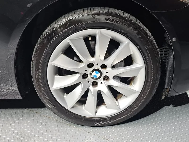 BMW 528 I xDrive - изображение 5