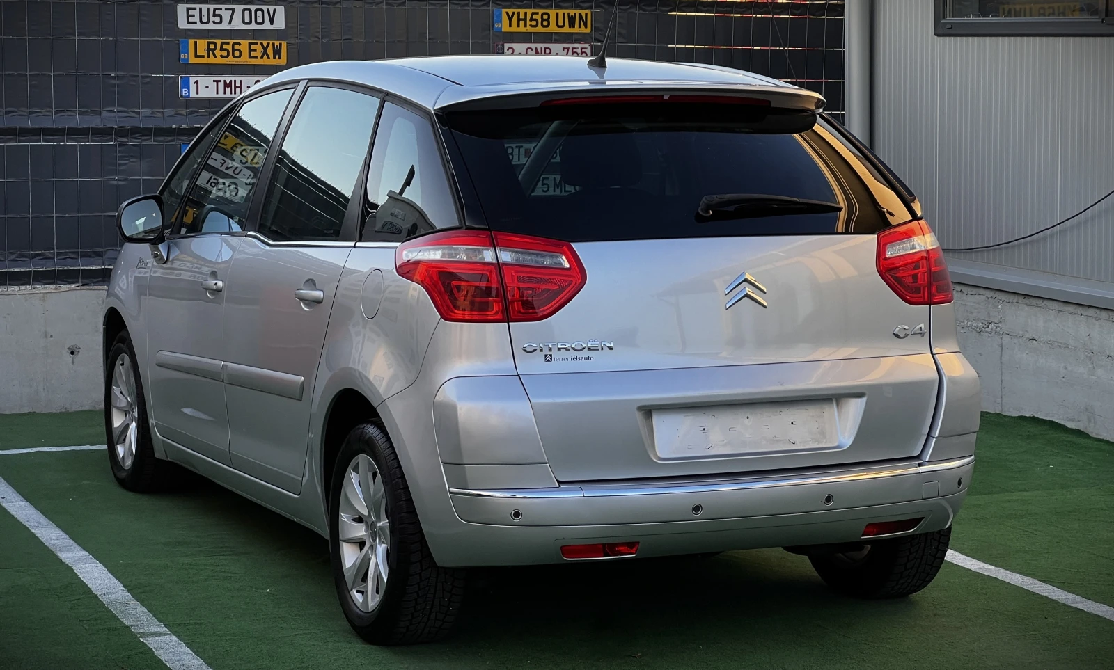 Citroen C4 Picasso 2.0HDi Style EURO 5 - изображение 6