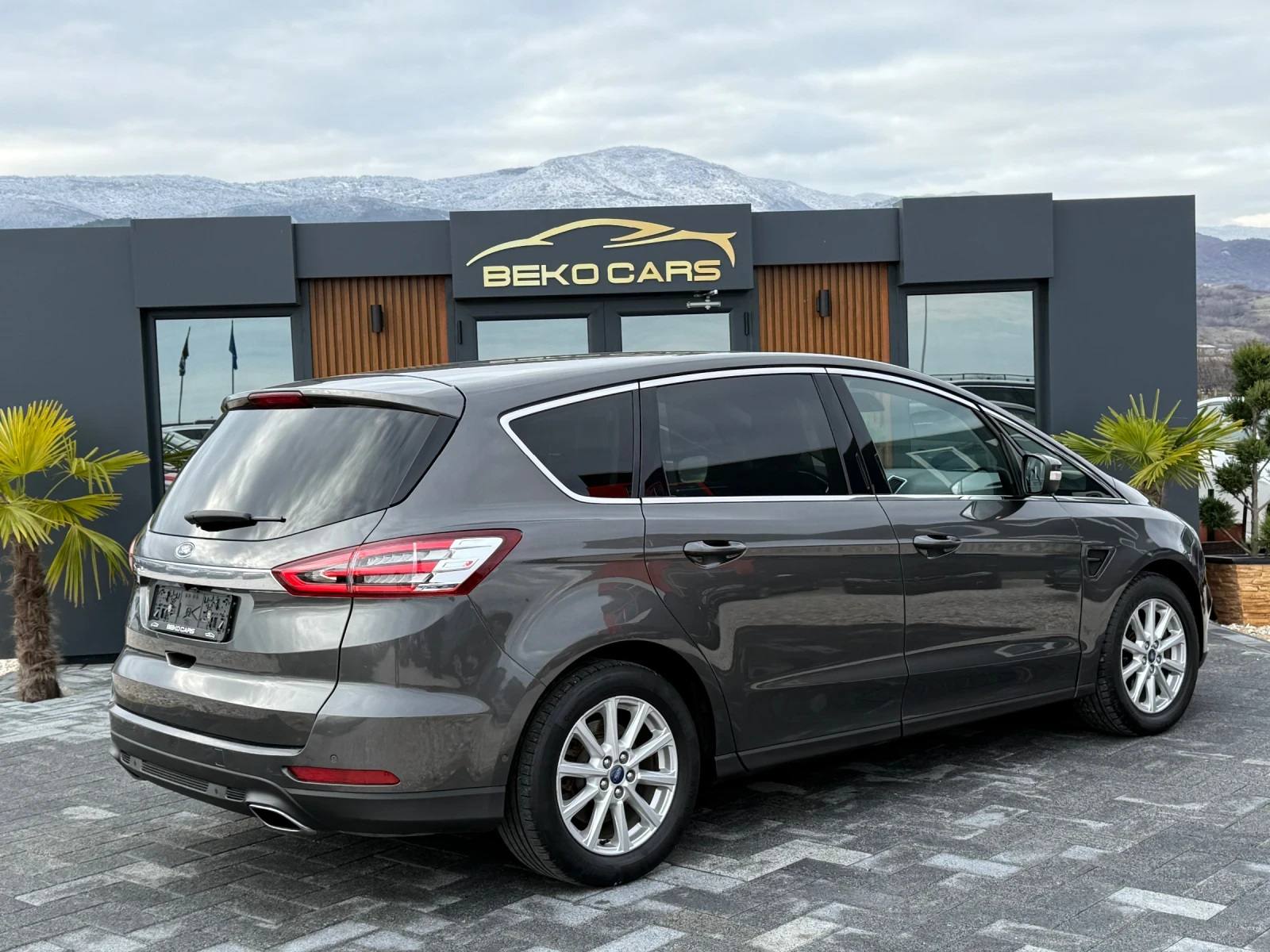 Ford S-Max 7-местен//Titanium//евро6b - изображение 5