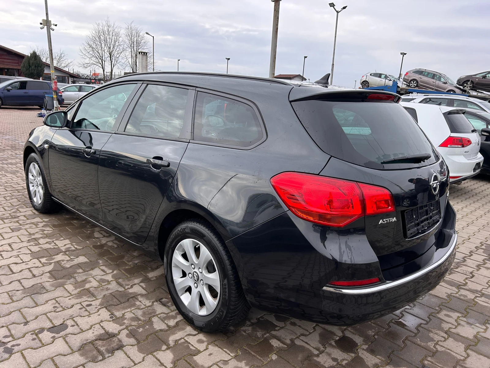 Opel Astra 1.6CDTI NAVI EURO 6 - изображение 8