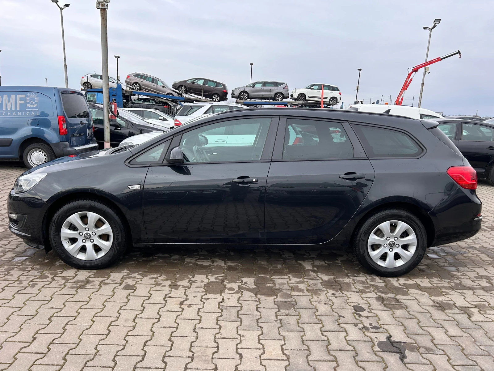 Opel Astra 1.6CDTI NAVI EURO 6 - изображение 9