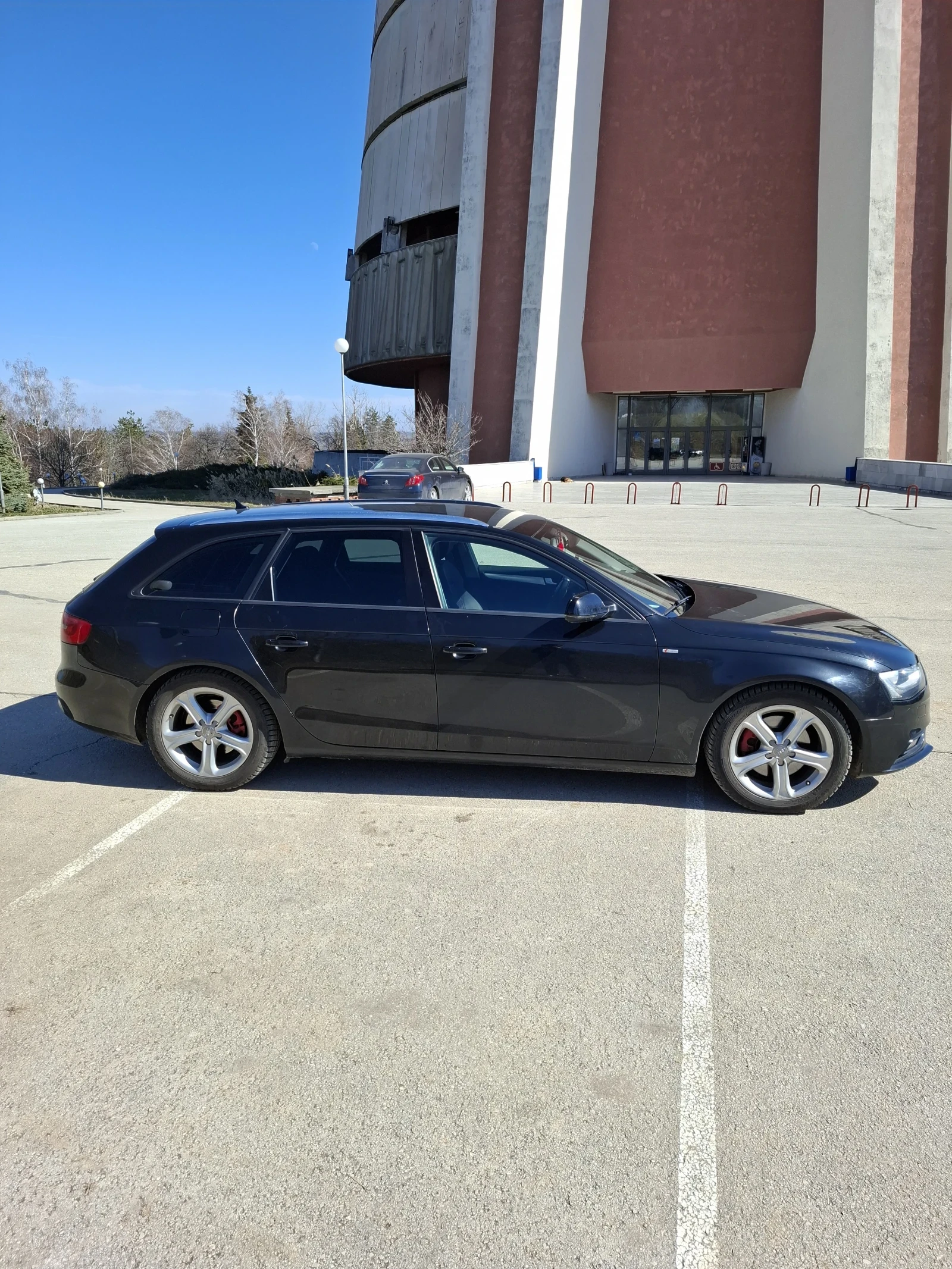 Audi A4 B8.5 Avant S-line facelift  - изображение 2
