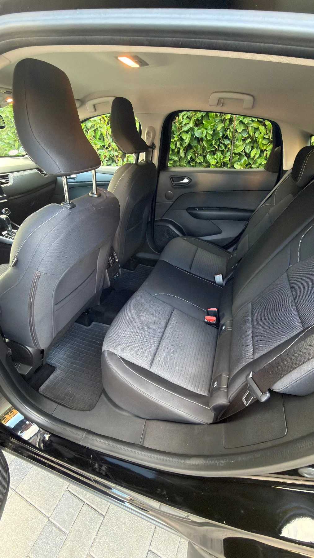Renault Arkana 1.6 TOP / PROMO - изображение 9