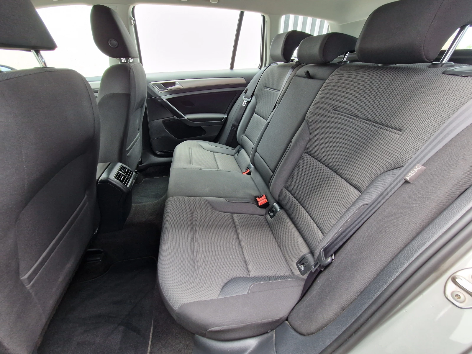 VW Golf 1.4TGI БЕЗ АНАЛОГ - изображение 8