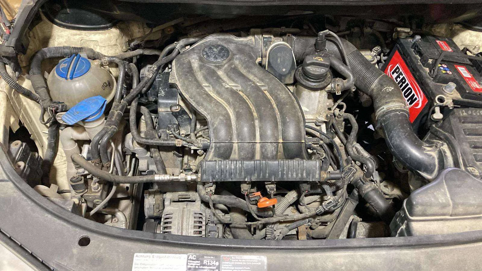 VW Touran  2, 0 i BSX - изображение 5