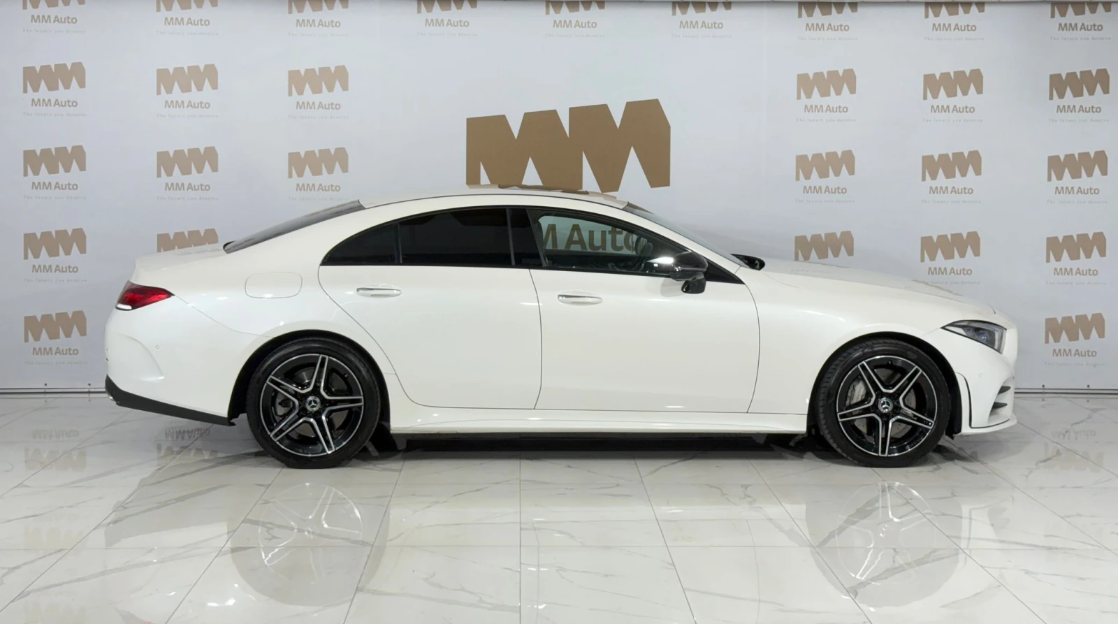 Mercedes-Benz CLS 450 AMG* 4M* Pano* LED* HuD* Burmester - изображение 3
