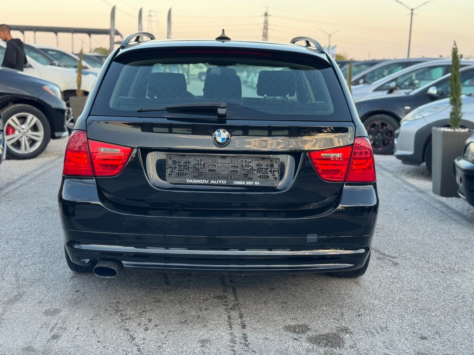 BMW 320 2009 * FACE LIFT*  - изображение 7