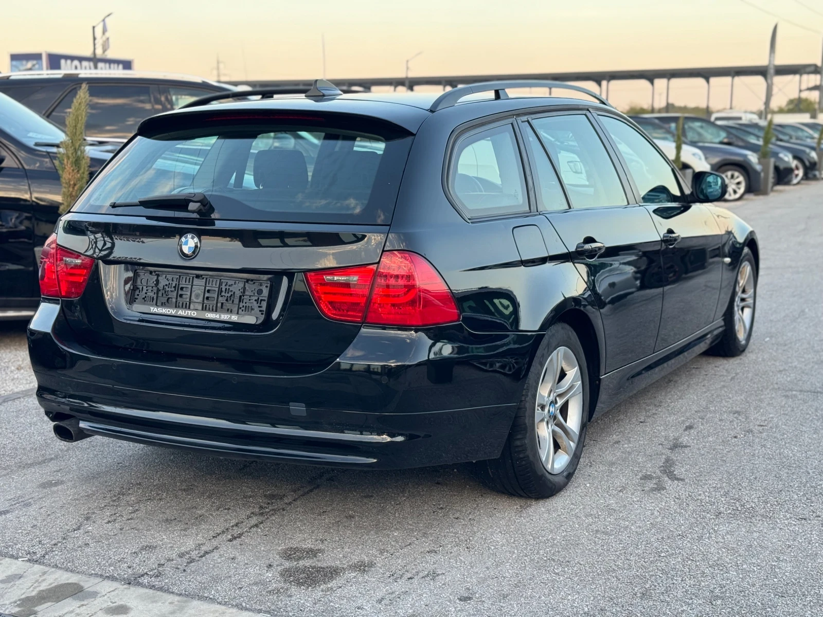 BMW 320 2009 * FACE LIFT*  - изображение 8