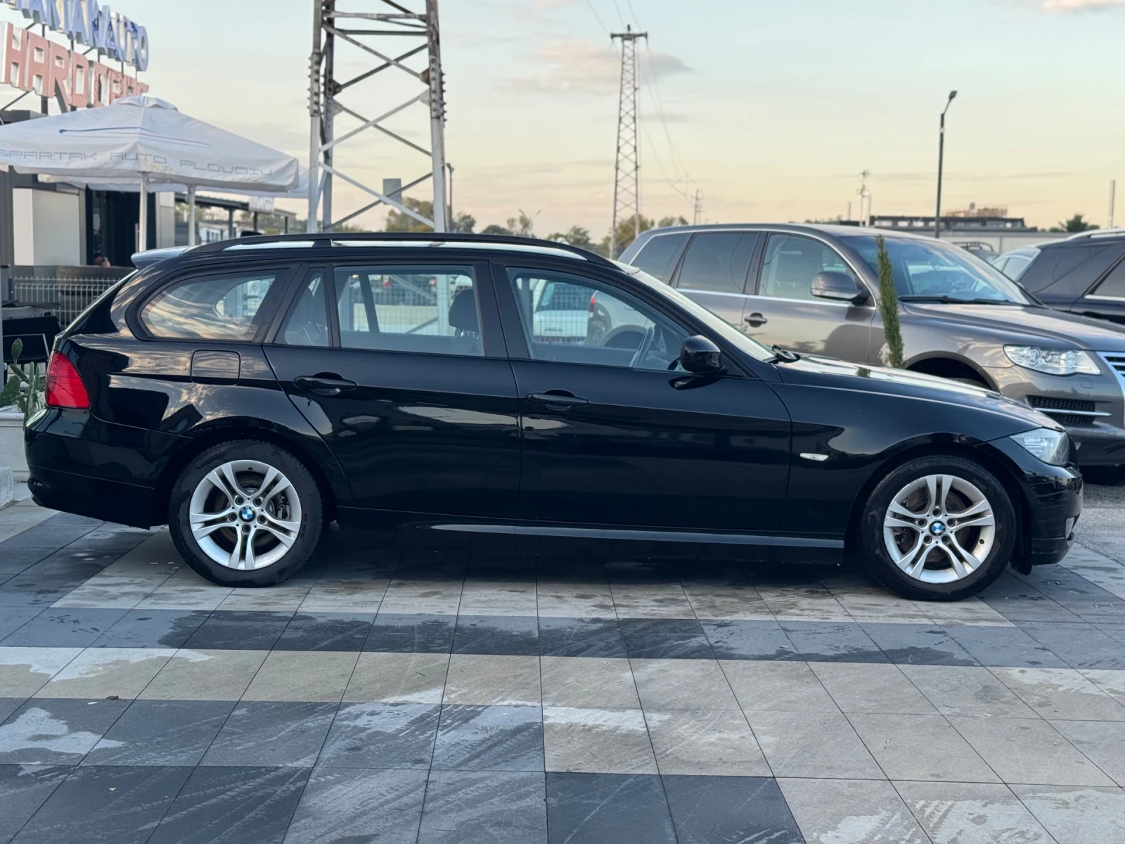 BMW 320 2009 * FACE LIFT*  - изображение 4