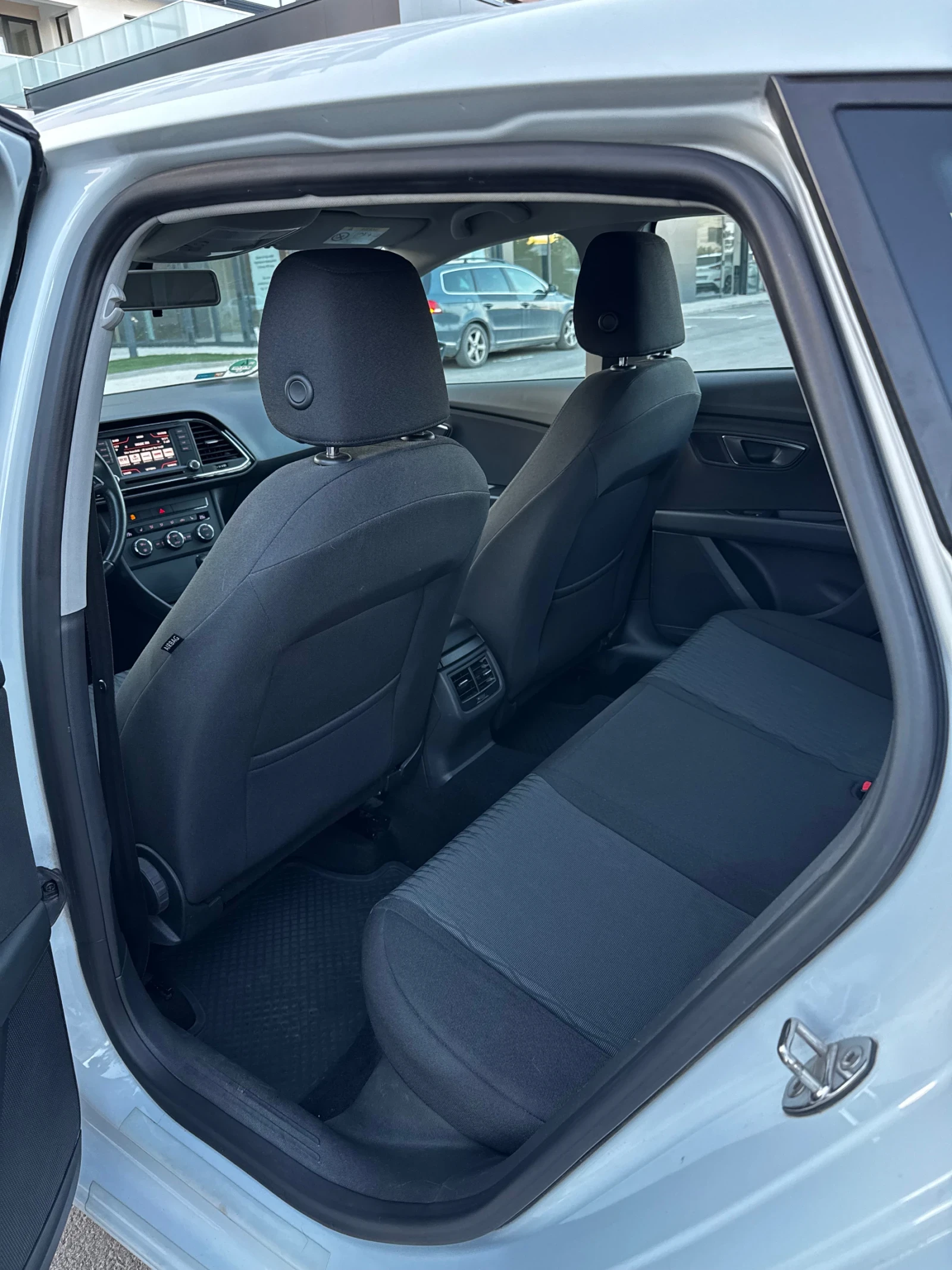 Seat Leon | Mobile.bg   9