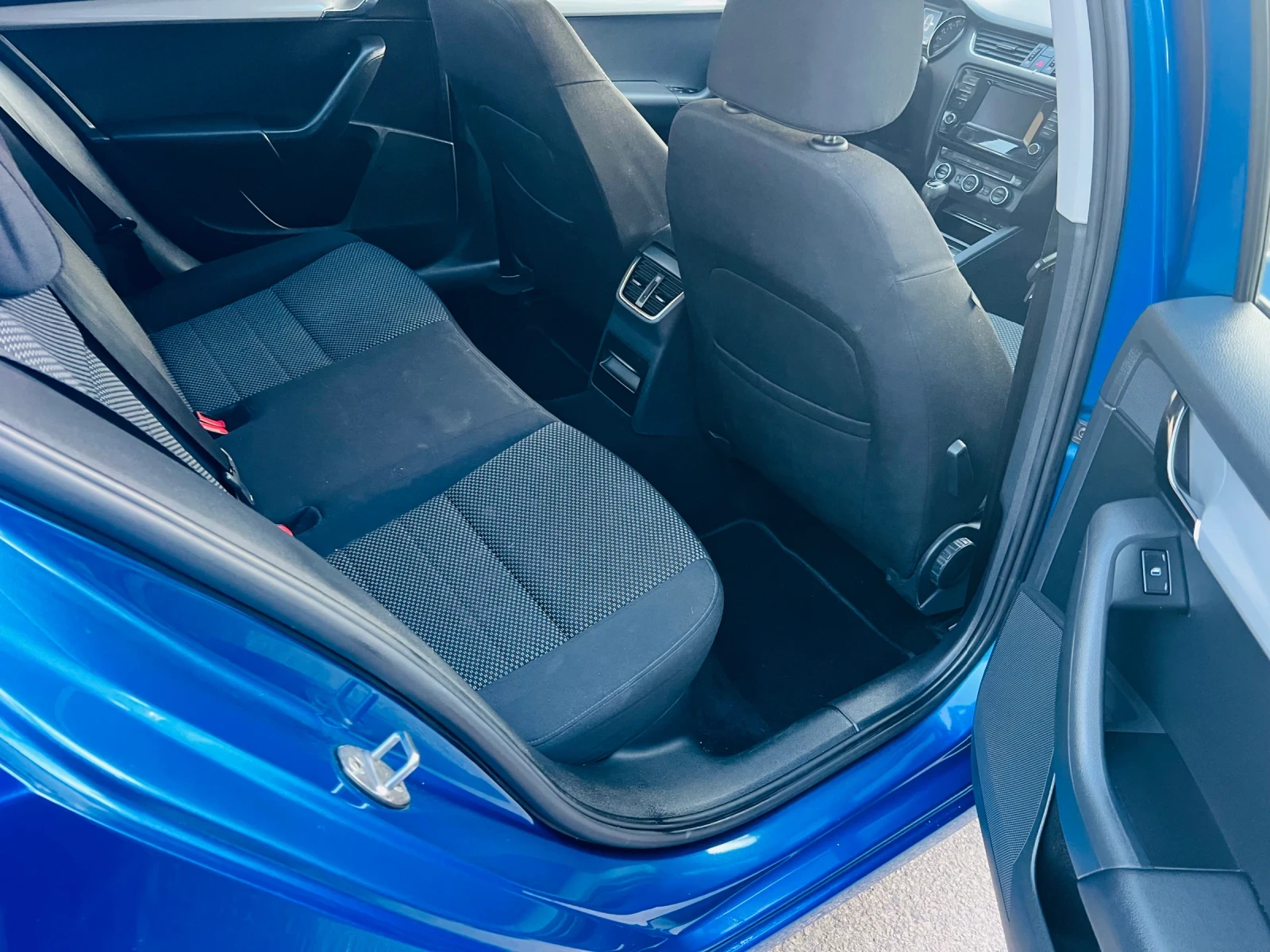 Skoda Octavia 7-DSG ������� | Mobile.bg � ����������� 10