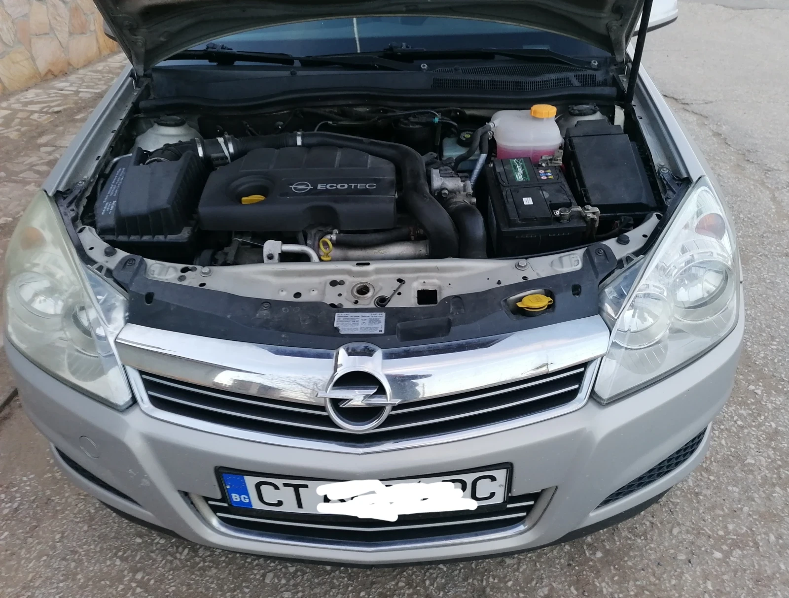 Opel Astra 1.7CDTI, снимка 4 - Автомобили и джипове - 53871578