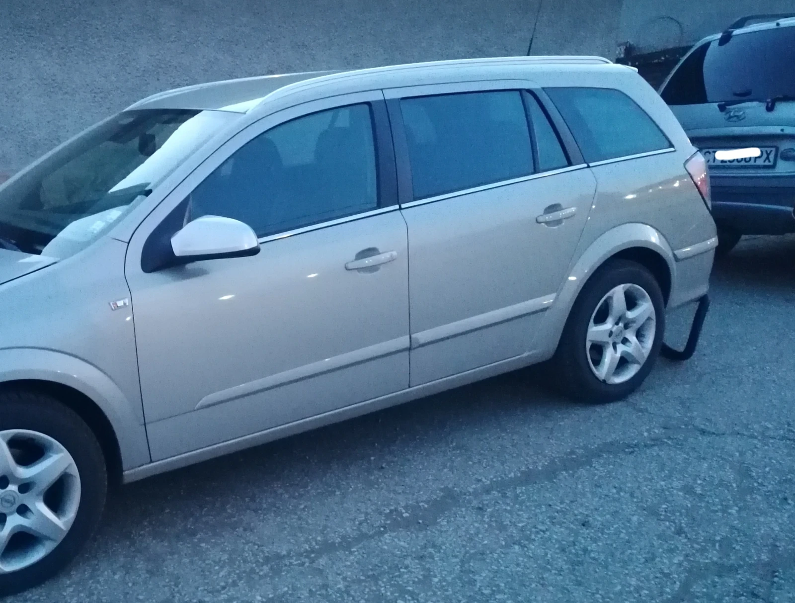 Opel Astra 1.7CDTI, снимка 2 - Автомобили и джипове - 53871578