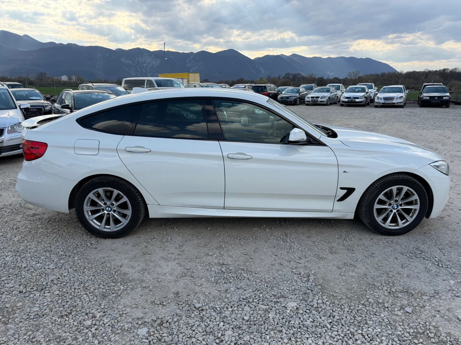 BMW 3gt 2.0XD-190PS M PACK, снимка 4 - Автомобили и джипове - 53990570