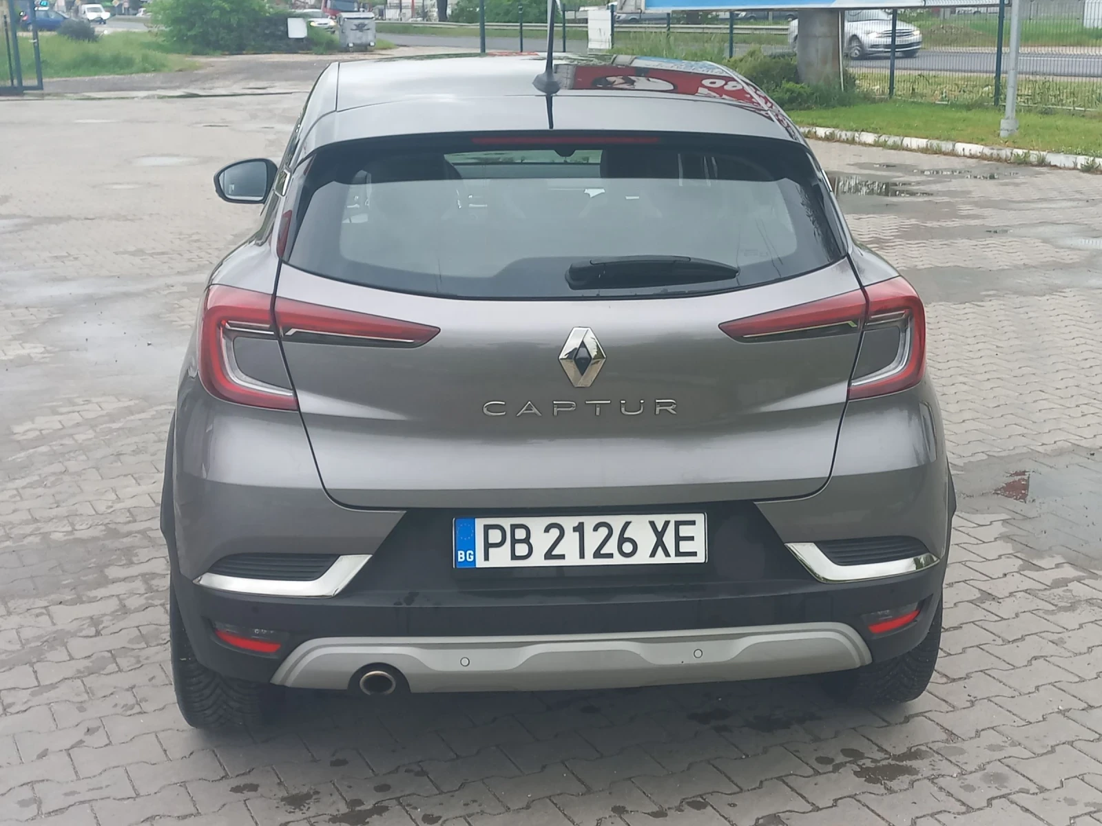 Renault Captur 1.5, снимка 4 - Автомобили и джипове - 54396264