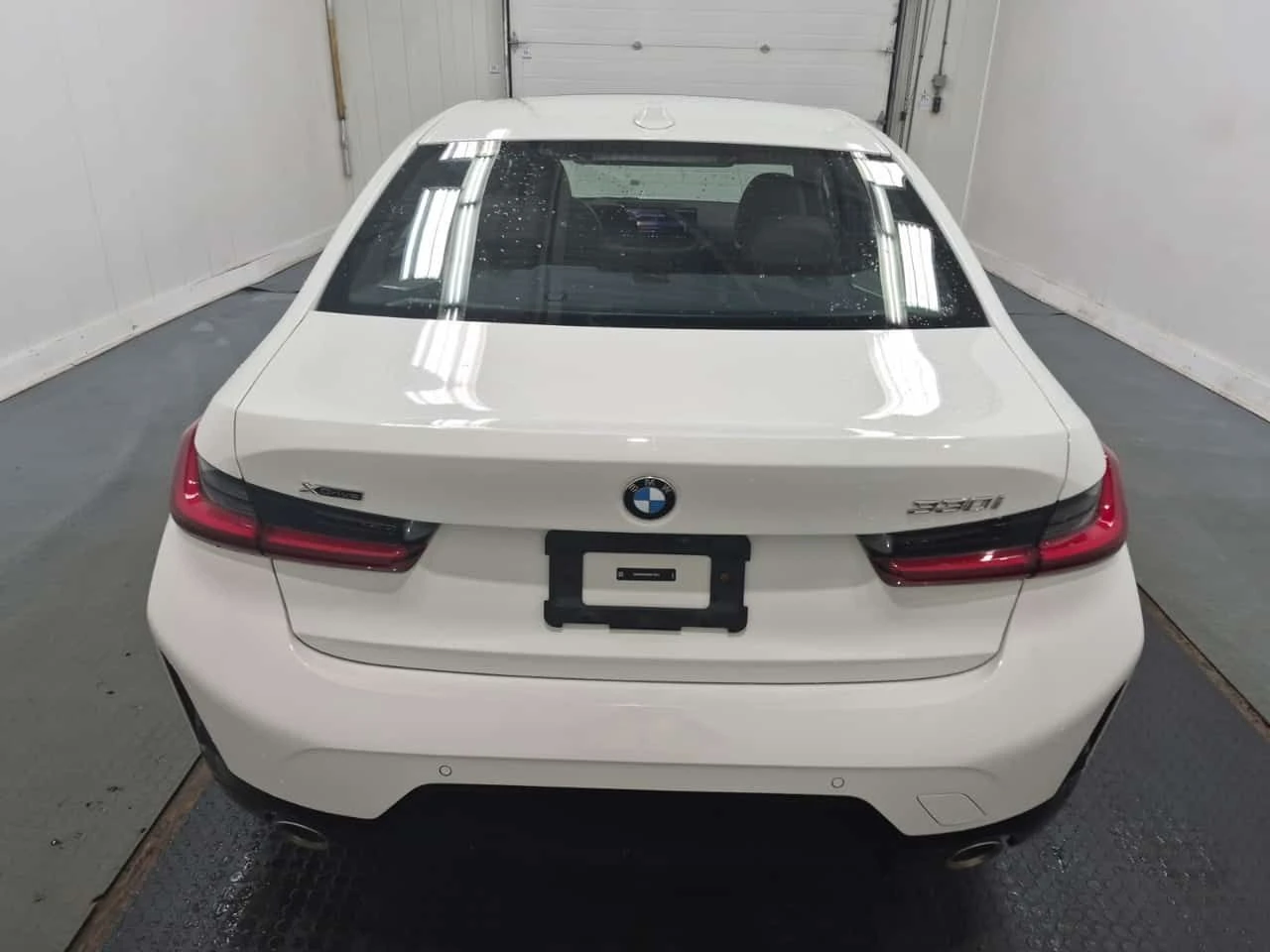 BMW 330 I XDRIVE | 360 | PANO | HEAD-UP | , снимка 5 - Автомобили и джипове - 54946219