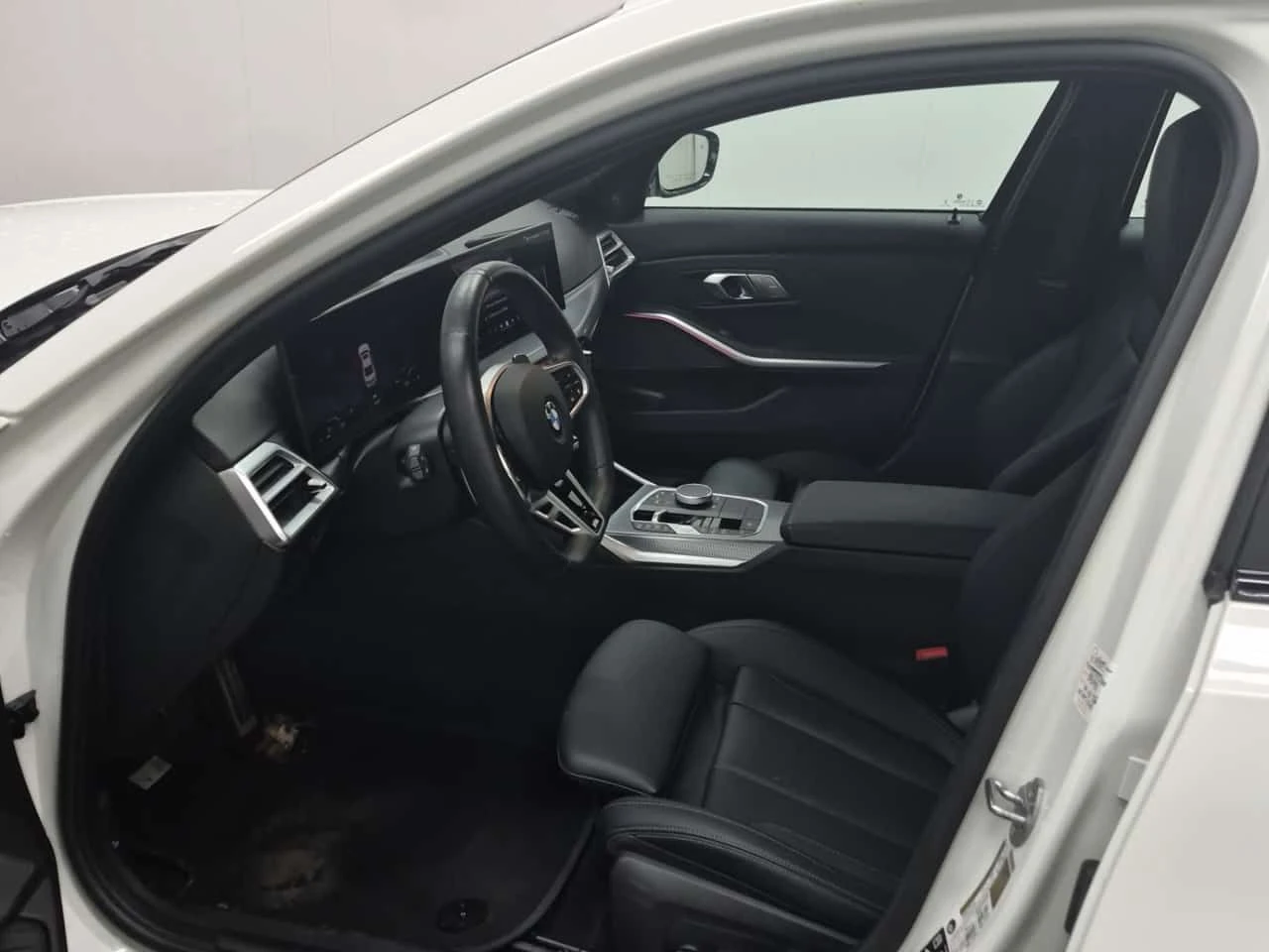 BMW 330 I XDRIVE | 360 | PANO | HEAD-UP | , снимка 9 - Автомобили и джипове - 54946219
