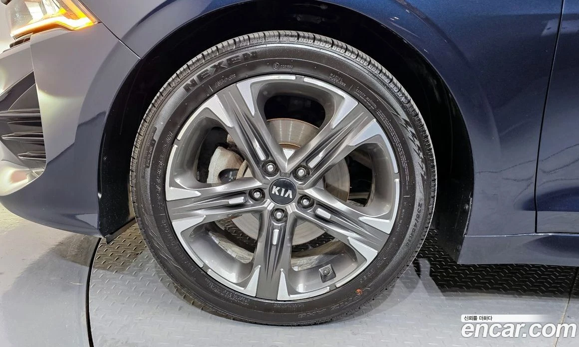Kia K5 2.0 Prestige, снимка 5 - Автомобили и джипове - 55669014