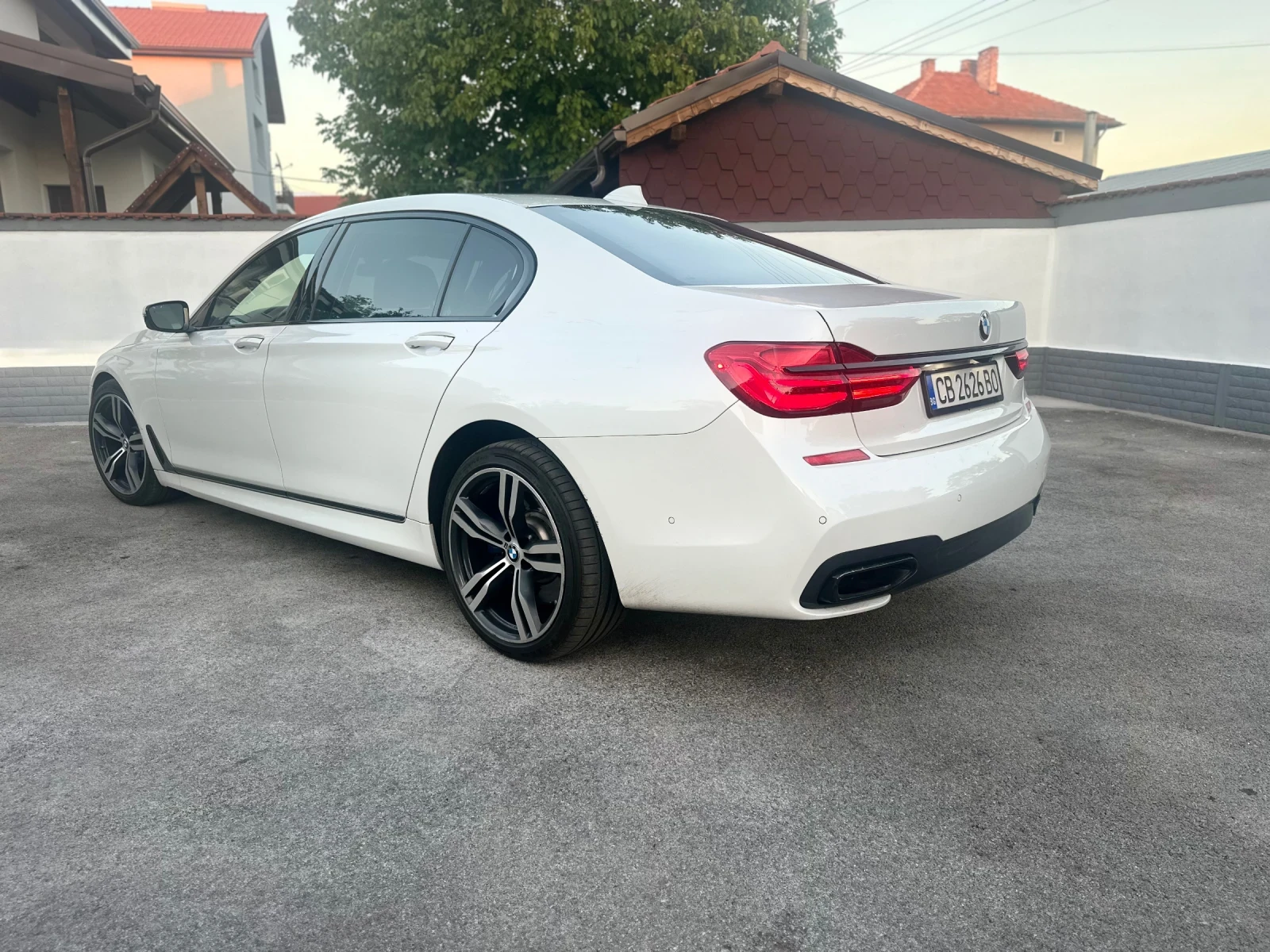 BMW 750 ��� ��������� | Mobile.bg � ����������� 4