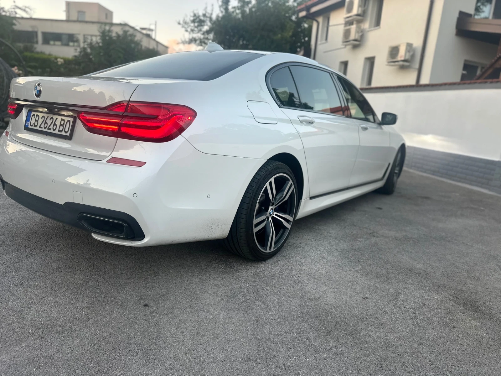 BMW 750 ��� ��������� | Mobile.bg � ����������� 9