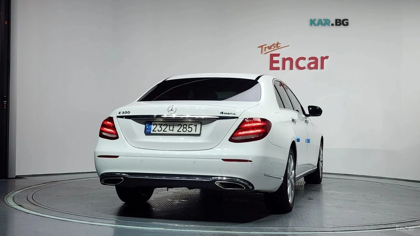 Mercedes-Benz E 300, снимка 4 - Автомобили и джипове - 56690095