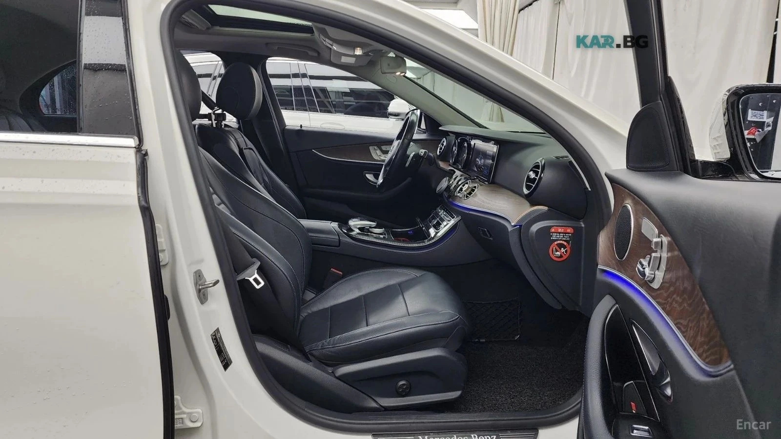 Mercedes-Benz E 300, снимка 15 - Автомобили и джипове - 56690095