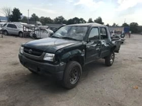 Toyota Hilux 2.5 d4d На части, снимка 11