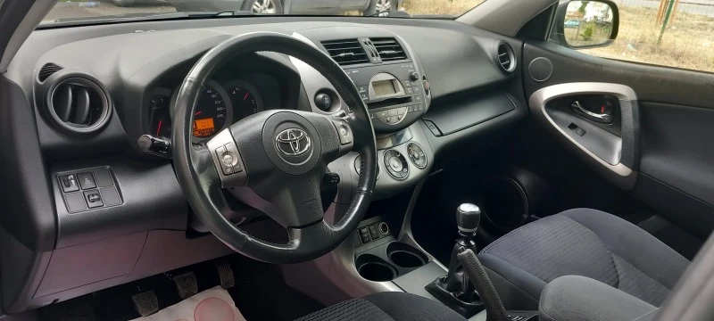 Toyota Rav4 CROSSOVER , снимка 6 - Автомобили и джипове - 46661821