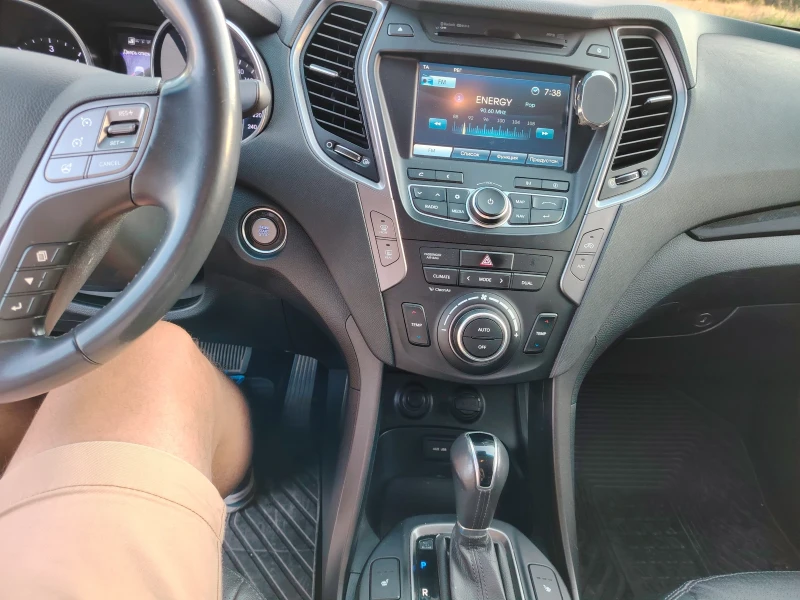 Hyundai Santa fe Premium 4WD, снимка 17 - Автомобили и джипове - 51407593