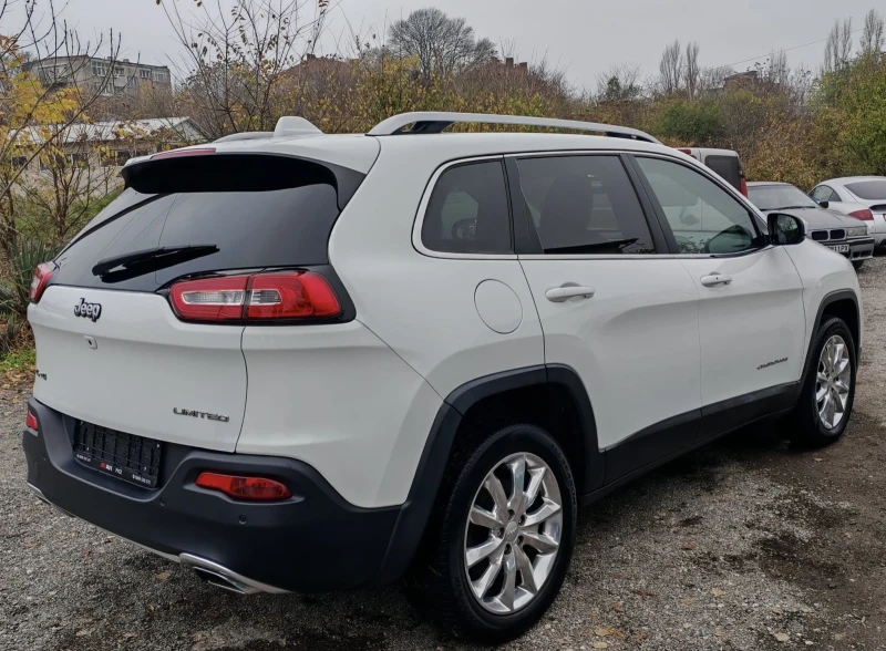 Jeep Cherokee 2018 OVERLAND, 9 степенна кутия, 2.2crd 200к.с., снимка 4 - Автомобили и джипове - 52282099
