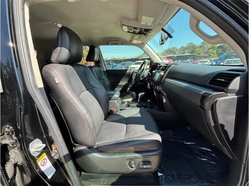 Toyota 4runner TRD Pro * Keyless * Кожа * Подгрев * Premium Sound, снимка 16 - Автомобили и джипове - 53454230