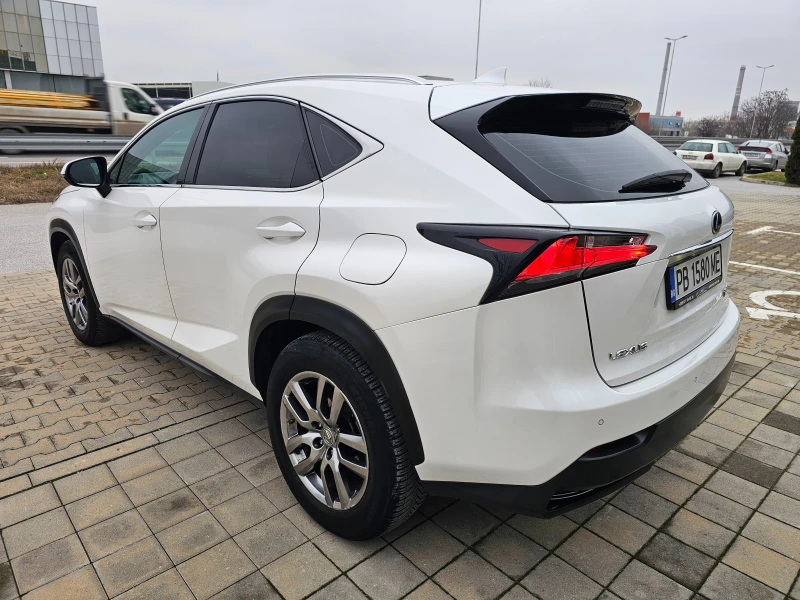 Lexus NX 300h СЕРВИЗНА ИСТОРИЯ/КАТО НОВ/ЛИЗИНГ, снимка 4 - Автомобили и джипове - 53507692
