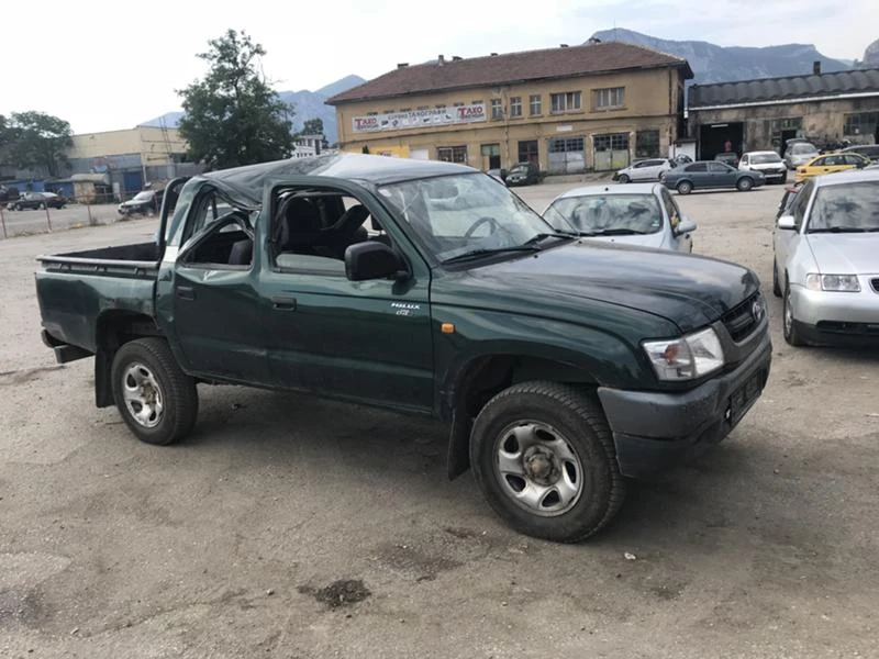 Toyota Hilux 2.5 d4d На части, снимка 12 - Автомобили и джипове - 22442926