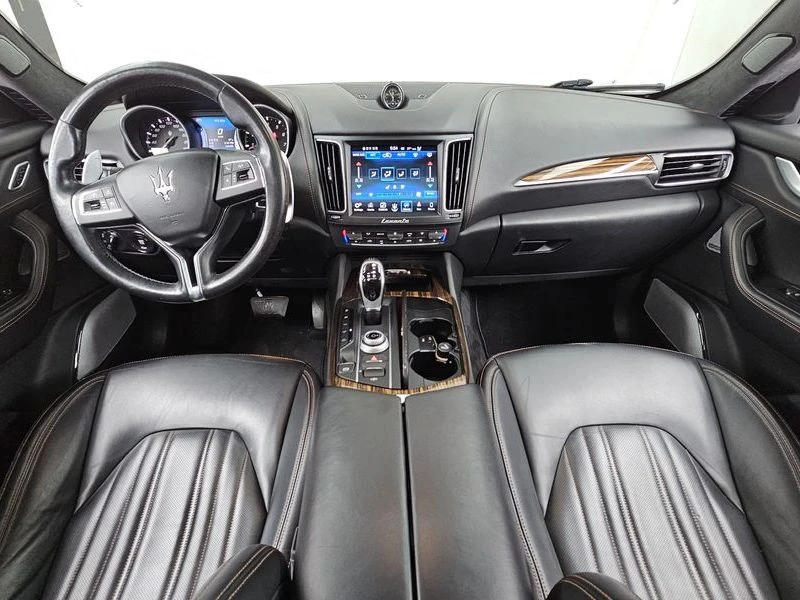 Maserati Levante 3.0 AWD Luxury| 350к.с.| ВКЛ.ТЕХНОТЕСТ, снимка 7 - Автомобили и джипове - 55174657