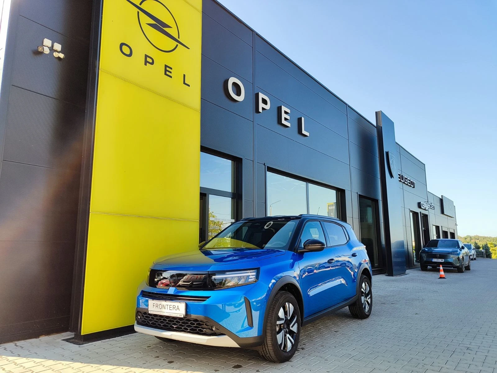 Opel Frontera GS 48V Hybrid 110kW/145Hp MY25 - изображение 3